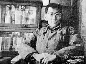 【42年前的3月5日，遇罗克罹难】42年前，在被关押了2年零2个月之后，遇罗克终于被带出北京的死刑号，押赴刑