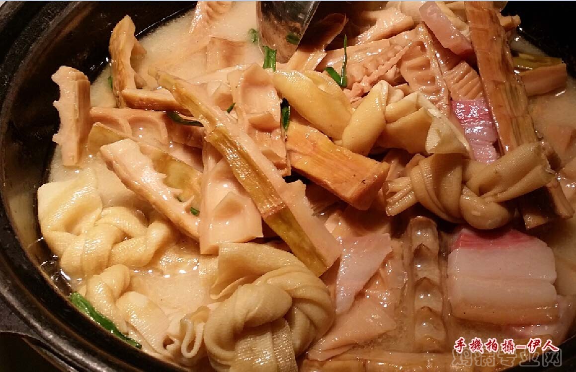 扁尖百叶结煲
